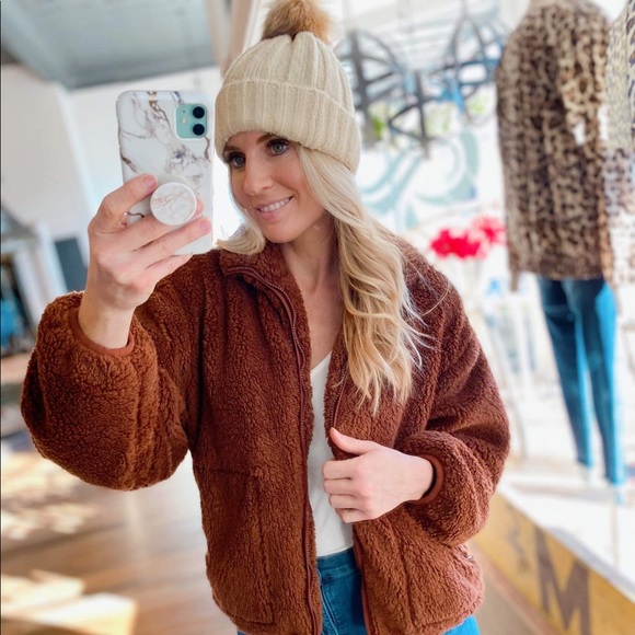 FEEL THE CHILL FULL ZIP SHERPA JACKET- HAZELNUT - Picture 2 of 5